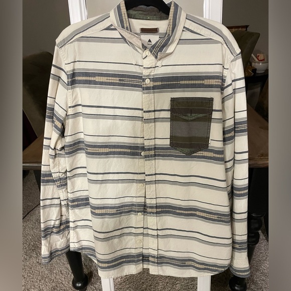Men’s Button Up - Picture 1 of 5